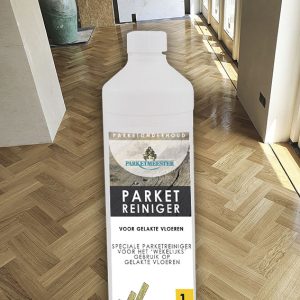 Waardig Adverteerder Steken Een houten vloer dweilen - 8 Handige Tips - Parketmeester.nl