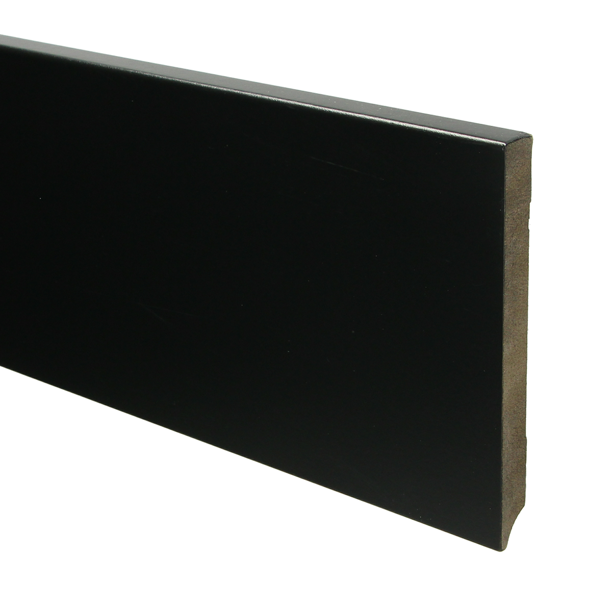 MDF Moderne plint 150x15 voorgelakt RAL 9005