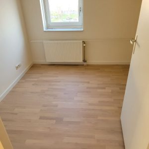 Eiken parketvloer appartement in Assen